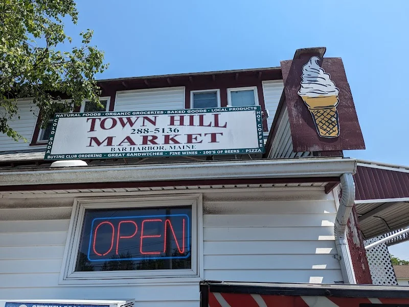 Town Hill Mkt